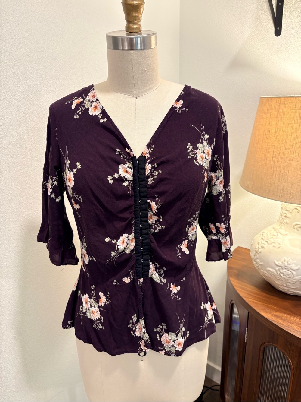 Velvet by Graham & Spencer Top
